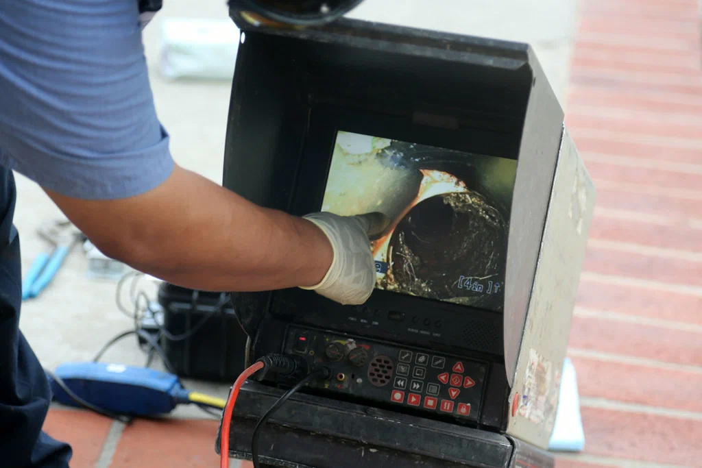 Professional sewer line and drain cleaning service in Boynton Beach, Florida